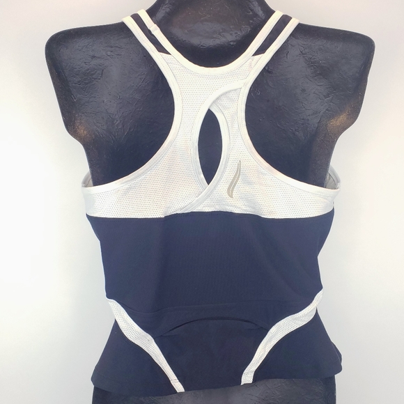 Nike Dri-Fit Tank Top Size M Black Shelf Bra - Picture 2 of 4